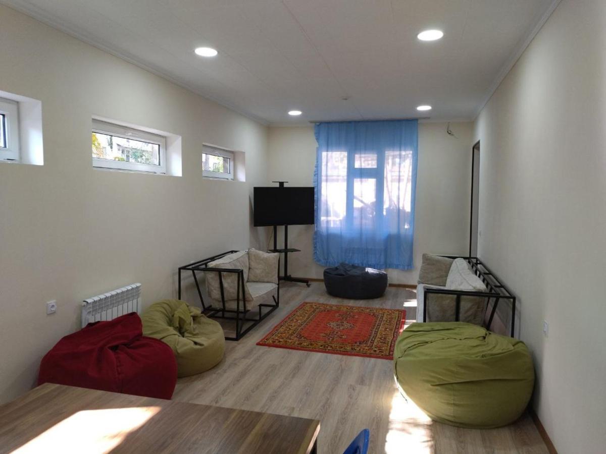 Aka Hostel Tashkent Ngoại thất bức ảnh